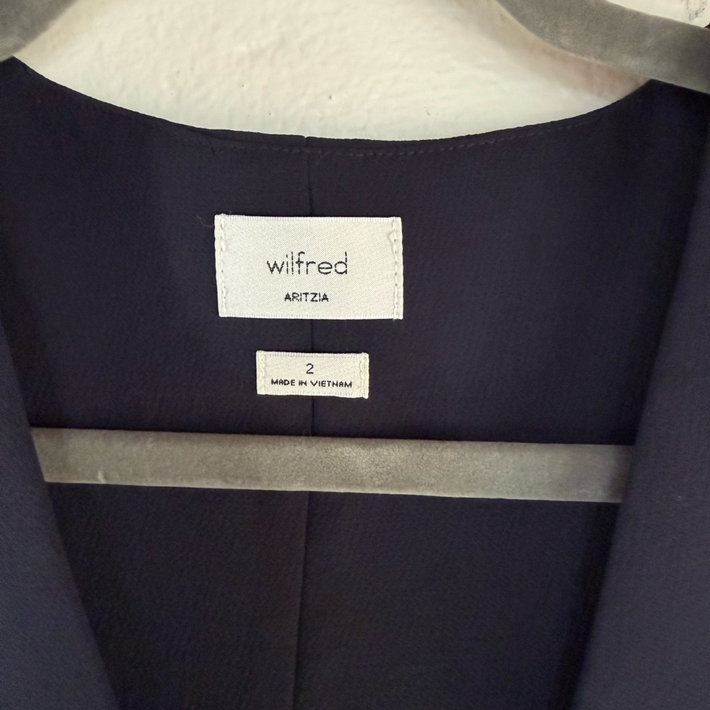 Wilfred Aritzia Deniro Vest - (Re)ssential - Picture 5 of 6